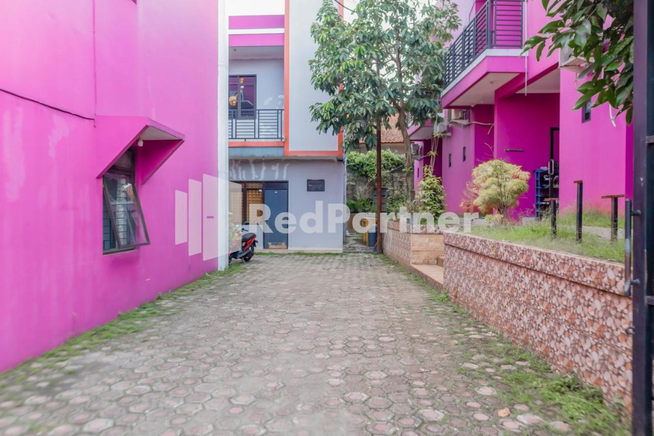 Oyo 2770 Zleepy Wisma Khazri Богор Экстерьер фото