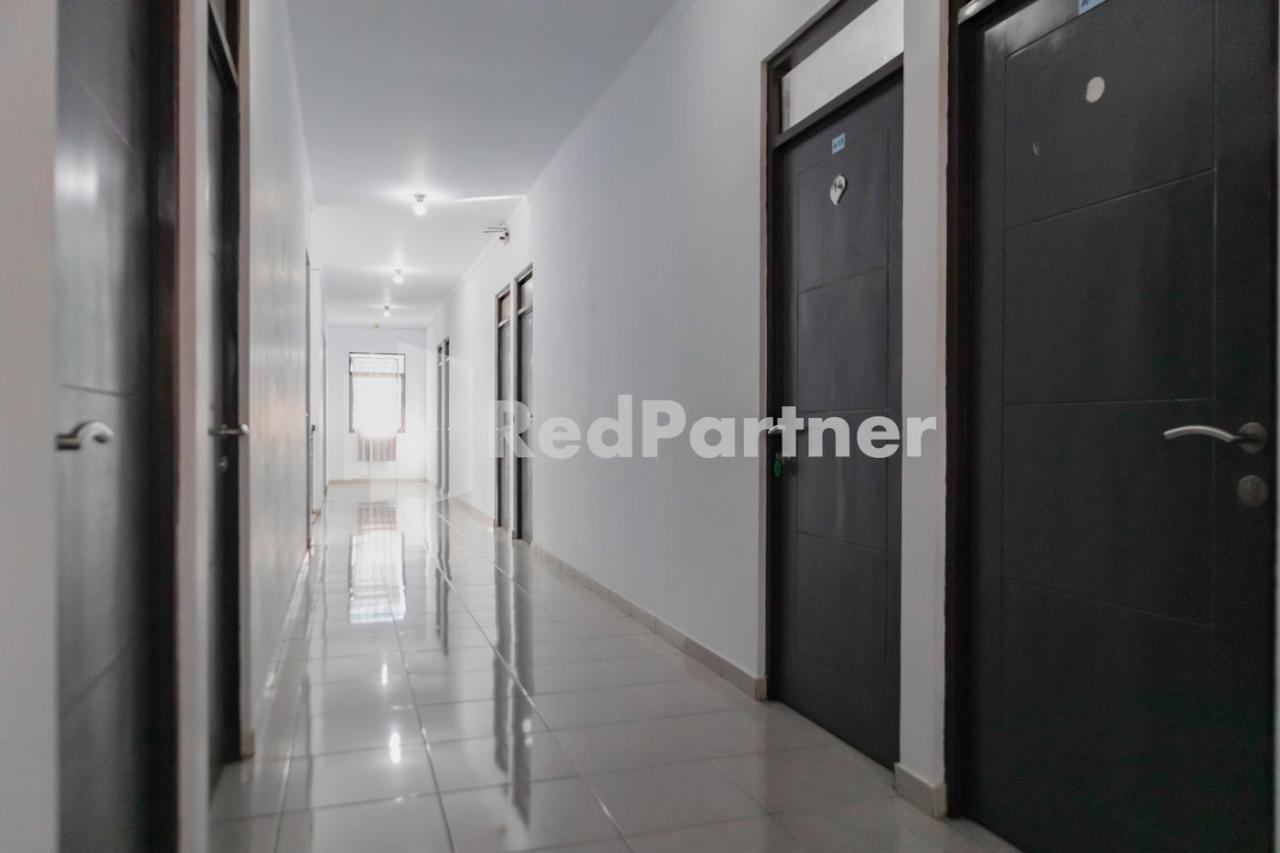 Oyo 2770 Zleepy Wisma Khazri Богор Экстерьер фото